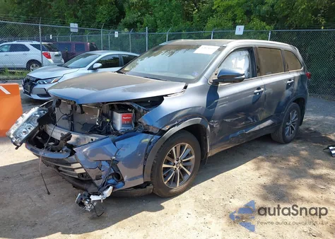 2017 Toyota Highlander Xle z USA, uszkodzony, nr VIN 5TDJZRFH2HS507874